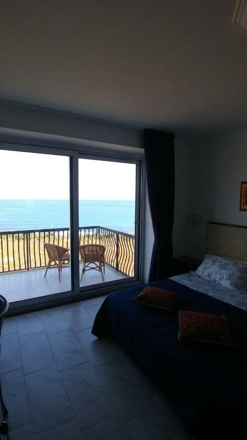 B&B Aquila Reale Portopalo Di Capo Passero Exterior photo